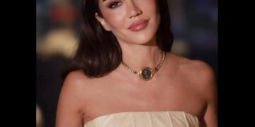 (Видео) Тамара Калиниќ во раскошна креација заблеска во Доха