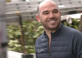 Го пуштија по грешка – се врати сам во затвор и стана вирална ѕвезда