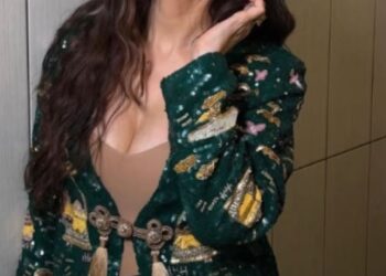 Цеца на бината во екстремно скап стајлинг, само сакото вреди 13.000 евра