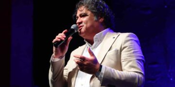 (Видео) Со новата песна „Една солза“ Наум Петрески најавува најзначајни моменти во кариерата