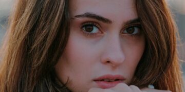 Без ботокс: 5 начини за намалување на брчките околу устата