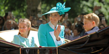 (Видео) Кејт Мидлтон ја има својата модна наследничка – принцезата Шарлот