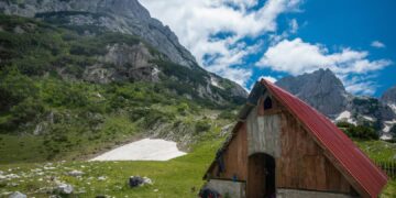 Спакувајте го куферот: Ова се дестинациите што ќе доминираат во 2026 година