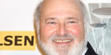 (Видео) Синот на Роб Рајнер ќе биде обвинет дека до смрт ги избол своите родители