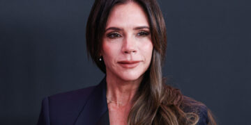 (Видео) Една е Викторија Бекам: „Тешко е да се биде јас, но некој мора и тоа да го прави“