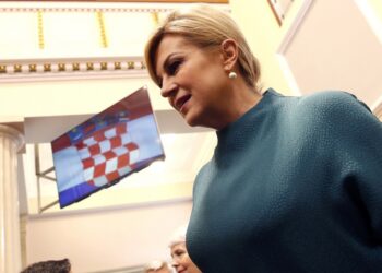 (Фото) САД, Кариби, Доха…поранешната претседателка на Хрватска обожава да патува по светот