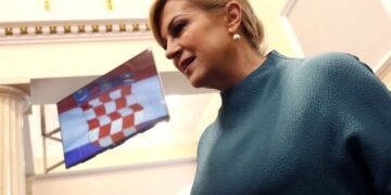 (Фото) САД, Кариби, Доха…поранешната претседателка на Хрватска обожава да патува по светот