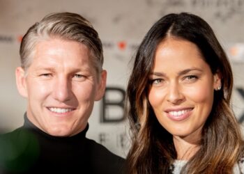 (Фото) Ана Ивановиќ го испочитува трендот: Објави фотографии од 2016 година, Бастијан како да не постои