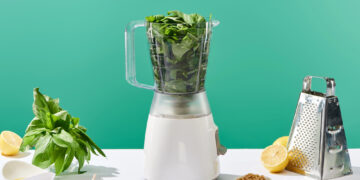 Измешајте кора од лимон и босилек: Зошто е добро и за што се користи?