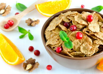 Нутриционист: Дали страдате од маснотии на стомакот и надуеност? Три намирници што треба да ги избегнувате