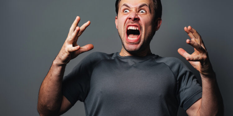 Темпирани бомби: Три хороскопски знаци кои полудуваат за секунда