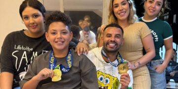 (Фото) Фудбалерот има 33 години, неговата ќерка 21: Светот е во шок поради неговата животна приказна