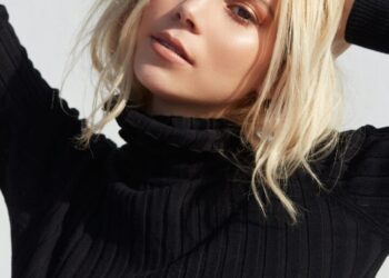 (Фото/Видео) Оваа фризура е вистински хит во 2026 година, а не мора да ја стилизирате