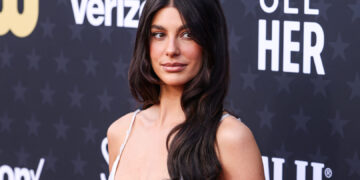 (Фото) Бестрашното „девојче“ кое го освојува Холивуд: Ал Пачино е нејзин очув, Ди Kаприо „падна“ на нејзината убавина