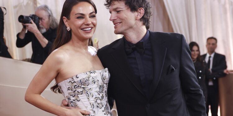 Од омилени до омразени: Мила Кунис и Ештон Кучер се вратија на црвениот тепих по сите скандали