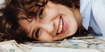 „Луда“ среќа и море од пари ги очекуваат овие 6 хороскопски знаци во 2026 година