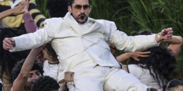 (Видео) Бед Бани приреди шоу со политички пораки на Супербоул