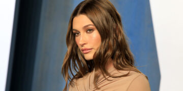 Црно-белата фотографија од Кејт Мидлтон и принцот Вилијам растажи многумина