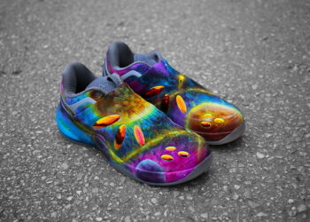 Црно-белата фотографија од Кејт Мидлтон и принцот Вилијам растажи многумина