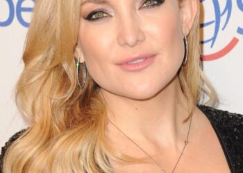 „Никогаш не сум била наметлива девојка“: Кејт Хадсон го откри своето правило во љубовните врски