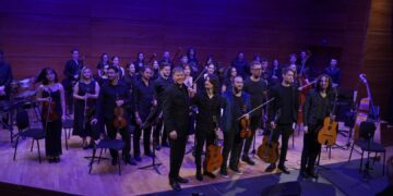 Виолинистот Даниел Роуланд и 30 млади европски музичари ќе настапат во Камерната сала на Македонската филхармонија на 10 февруари