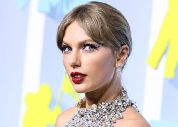 (Видео) Како изгледа Тејлор Свифт без грам шминка: пејачката изненади со објава на интернет