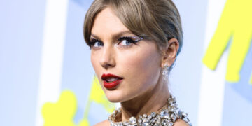 (Видео) Како изгледа Тејлор Свифт без грам шминка: пејачката изненади со објава на интернет