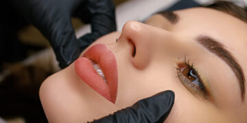 Црно-белата фотографија од Кејт Мидлтон и принцот Вилијам растажи многумина