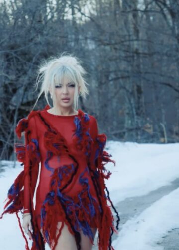 (Видео) „22“ – нова песна на Теа Трајковска