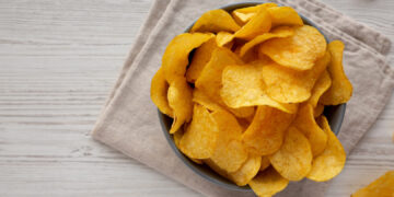 Кардиолог предлага со што да ги замените чипсот и слатките