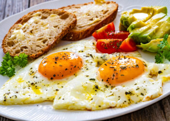 „Исчезна“ на девет години, а сега со најубавата фотографија ја прекина тишината: „Убавице, недостигаше“