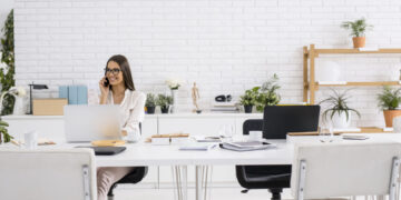 Овие знаци најчесто „работат зад грбот“ на колегите на работа