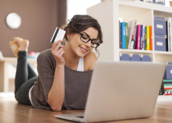 Први април носи огромни пари за три знака: Конечно ги бришат сите стари проблеми