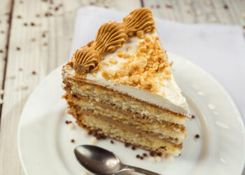 Без млеко и јајца, а вкусот чист луксуз: хит десерт готов за 15 минути