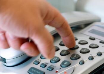 Броеви што не ги забораваме никогаш: зошто телефонскиот број од детството останува засекогаш во сеќавањето