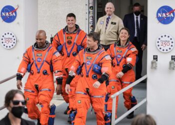 (Видео) Анџелина Џоли ги шокираше сите со својот изглед: Што се случи со нејзиното лице?