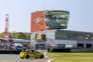 Бојан Петрушевски подготвен за нов предизвик на Circuit Paul Ricard во реномираниот Clio Cup Europе !