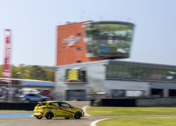 Бојан Петрушевски подготвен за нов предизвик на Circuit Paul Ricard во реномираниот Clio Cup Europе !