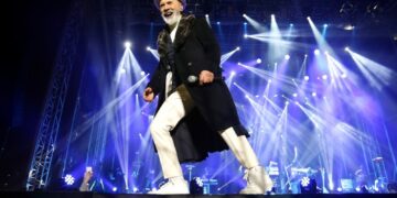 Дино Мерлин го сруши рекордот: Концертот во Сараево го распродаде за еден ден