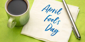 Зошто луѓето се лажат едни со други на 1 април?