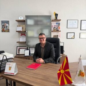 (ВИДЕО) Секретарот на Општина Битола, Димитровски со отворен повик: Проверете сѐ – вистината ќе покаже дека нема злоупотреба