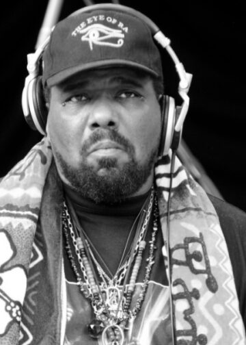 Почина легендата на хип-хопот Африка Бамбатаа – пионерот што ја обликуваше една ера