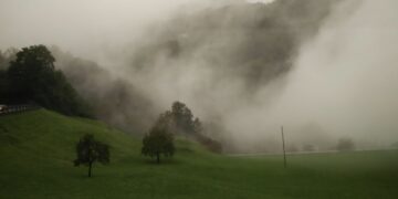 Мирно утро, нестабилно попладне: дожд и облаци ја менуваат сликата на времето