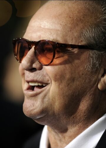 Погледнете како изгледаат денес! Џек Николсон (89) и Џони Мичел повторно заедно на роденденска прослава