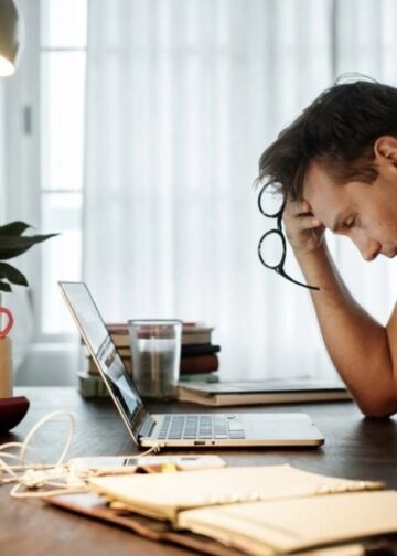 Работата станува тивок убиец: 840.000 животи годишно згаснуваат од стрес, прекумерна работа и мобинг