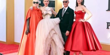 Гламур во Њујорк: ѕвездите на „The Devil Wears Prada 2“ блеснаа на спектакуларната светска премиера