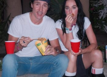 „Фала му на Бога што има Премиум!“ – Кети Пери го „пецна“ Бибер за необичниот настап на Коачела