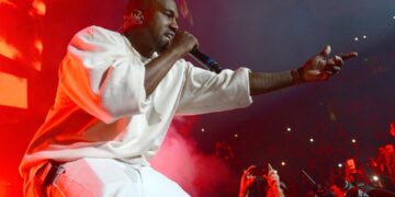 Откажани концерти на Канје Вест низ Европа: Контроверзиите ја рушат турнејата