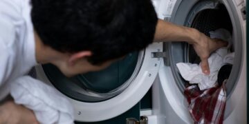 Оваа навика може целосно да ви ја уништи машината за перење: Поправката чини и над 1.000 евра