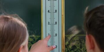 Европа ја очекува температурен шок: По арктичкиот студ следува нагло затоплување до 30 степени